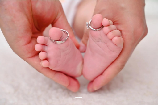 博尔塔拉蒙古孕妇六个月肚子多大
